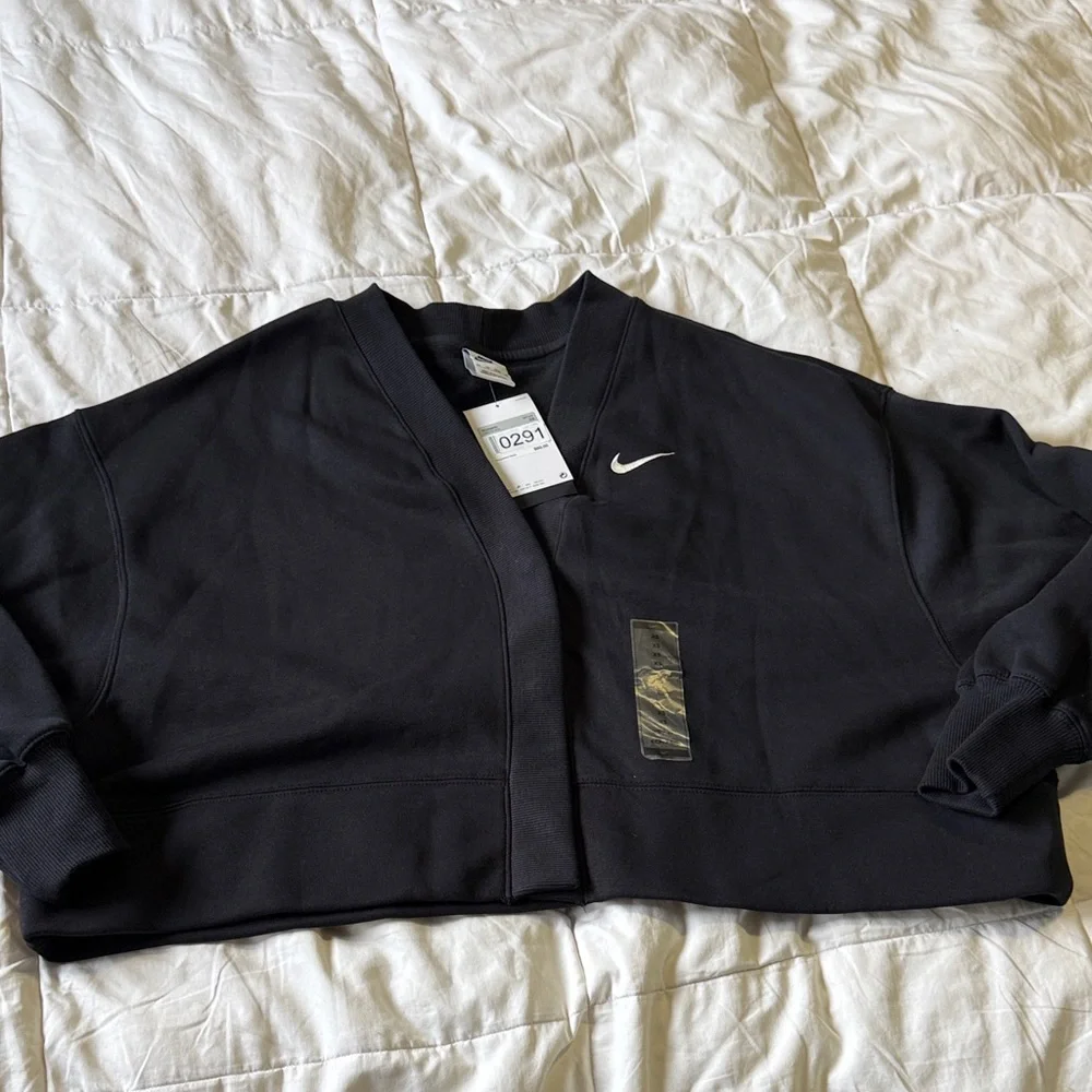 Nike Black Cropped Bomber Jacket with White Swoosh - Picture 2 of 6